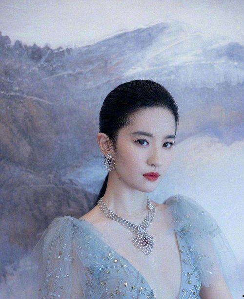 娱乐圈吃瓜刘亦菲是谁,娱乐圈吃瓜界的焦点人物