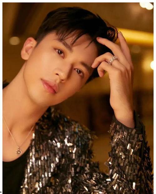 娱乐圈吃瓜爆料封面制作,吃瓜爆料封面背后的惊人真相