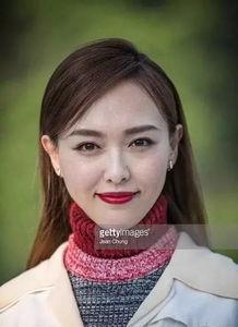 娱乐吃瓜君化妆师百度云,百度云助力打造明星妆容