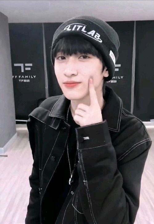 严浩翔吃瓜娱乐圈